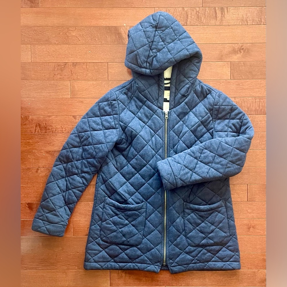 Quilted Coat ~ Soft, zipper, hooded, casual